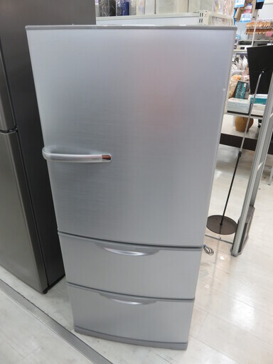 取りに来れる方限定！2013年製AQUAの3ドア冷蔵庫です！