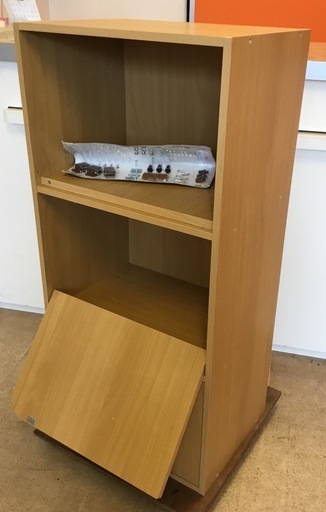 美品 ニトリ 3段カラーボックス 扉付き 色 ナチュラル ウィナーズ 妙興寺の収納家具 カラーボックス の中古あげます 譲ります ジモティーで不用品の処分