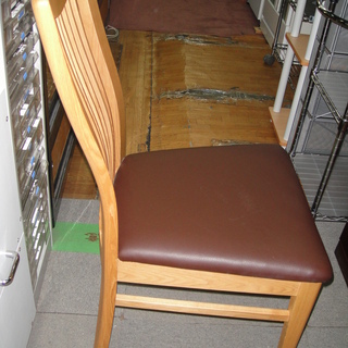 ダイニングチェア4脚セット 食卓イス 食卓椅子 天然木 フェイクレザー