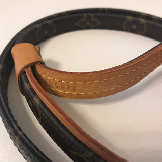 ルイヴィトン LOUIS VUITTON 小型犬用リード?