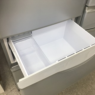 AQUA　3ドア冷蔵庫　AQR-261A