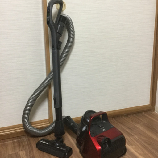 【お取り引き決定】東芝 サイクロンクリーナー トルネオミニ VC-C3 グランレッド
