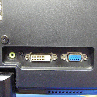 ★20インチWXGAモニター★お手ごろスピーカー内蔵モニター