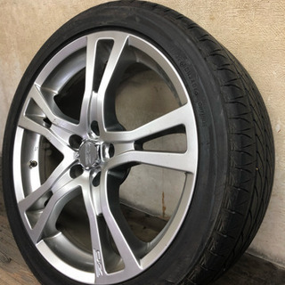 OZアルミホイールとタイヤレグノGRV245/40R19 4本セット