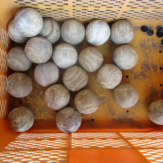 ☆美品☆　野球　グローブ　バット　軟式・硬式ボール　キャッチャーミット　キャッチャーセット