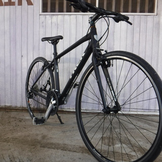 Trekのクロスバイク7.4 FX　中古自転車　248