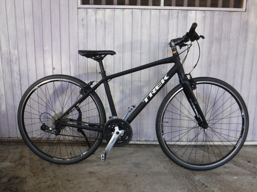 Trekのクロスバイク7.4 FX　中古自転車　248