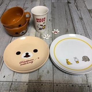 中古。キャラクター食器