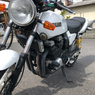 XJR400