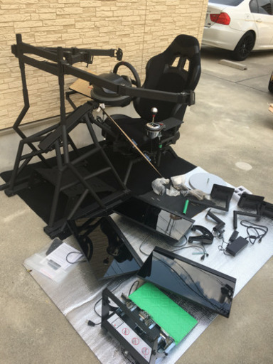 値段交渉◎ 激安 展示品 未使用 thrustmaster \u0026 obutto \u0026 モニター付