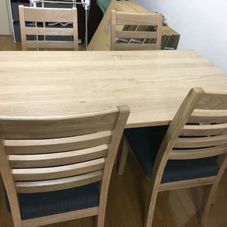 綺麗なダイニングセット