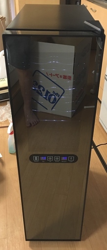 ワインセラー・ブラック