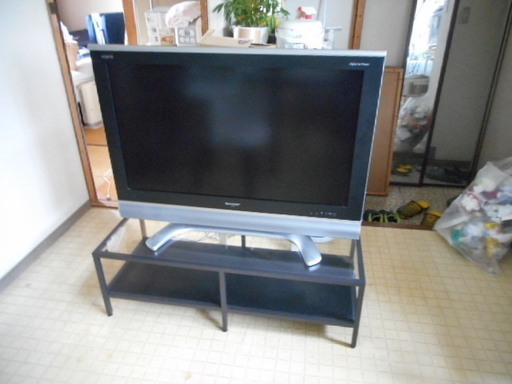 37型アクオスとガラステレビ台 9690円