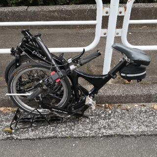 リーズアンドミューラー黒 輪行に便利な取り外し可能ペダル