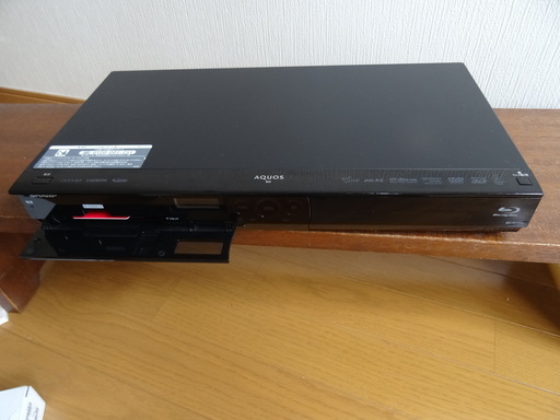 シャープブルーレイディスクレコーダーBD-W1200/同時録画可能２番組/2013年製品：動作確認済み：リモコン新品：コード