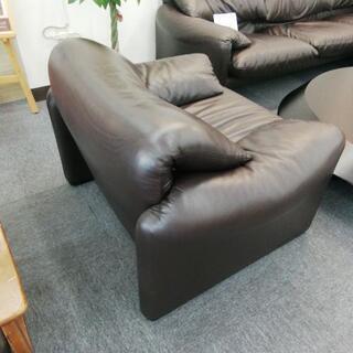 369　Cassina ixc.  1Pソファ