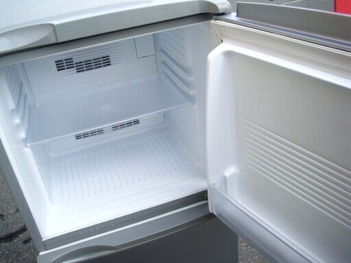 【恵庭発】AQUA　アクア　ノンフロン冷凍冷蔵庫　AQR-141F(S)　2017年製