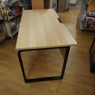 デスク　机　フリーデスク　オフィース用家具　アイアンフレーム　幅：１４０ｃｍ　札幌　西岡店 デスク 机 フリーデスク オフィース用家具 アイアンフレーム 幅