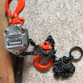 250キロまで、吊り下げられるジャッキ