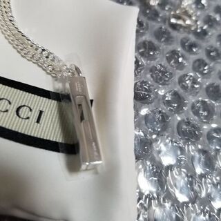 GUCCIシルバーネックレス新作