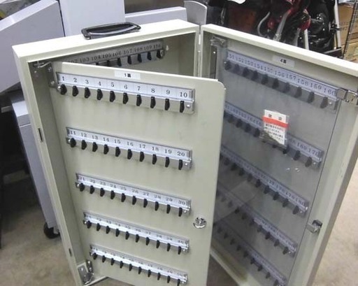 札幌 壁掛け式 200本 キーボックス KEYBOX 鍵掛け 鍵収納 保管 幅40ｃｍ 奥行12ｃｍ 高さ71ｃｍ 業務 オフィス 書庫