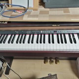 電子ピアノ　Roland HP103