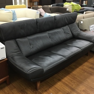 karimoku（カリモク）三人掛けソファー