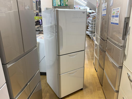 【国内メーカーを破格で】HITACHIの冷蔵庫あります！