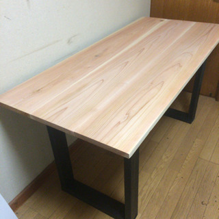 値下げ☆W150サイズ 無垢材を使ったダイニングテーブル 近場お届け可