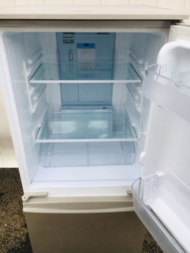 七夕セール 528番 プラズマクラスター入荷 SHARP✨ノンフロン冷凍冷蔵庫❄️JR-NF232A‼️
