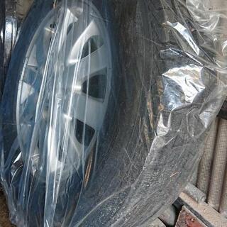 ダンロップ スタッドレスタイヤ １７５ /８０R１５ 