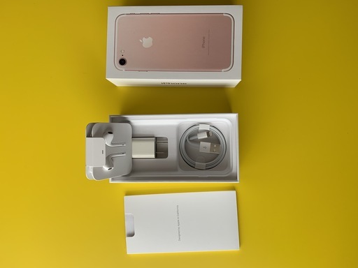 Simフリー化済 iPhone 7 ローズゴールド32GB 美品 ケース2個付き