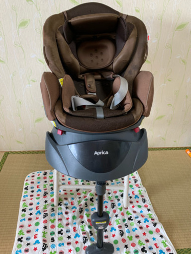 アップリカ チャイルドシート ブラディア ディアターン