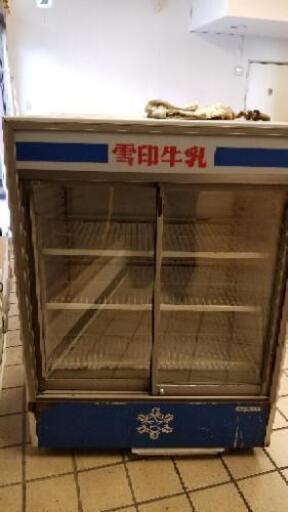 業務用冷蔵庫　サンヨー冷蔵ショーケース