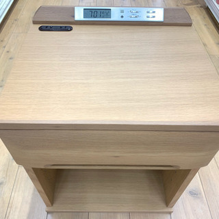 IDC 大塚家具 ナイトテーブル 電話時計つき。