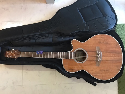 【使用１年未満】アコースティックギター　エレアコ　TAKAMINE（タカミネ）PTU131KC N
