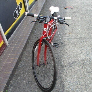 8月限定特価!!【エコプラス小倉南店】GIANT クロスバイク ESCAPE R3 3×8速 中古車☆スタッフ向井おすすめ