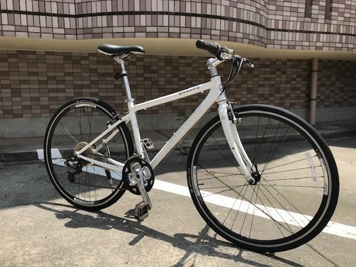GIANT ESCAPE R3　ホワイト 3×8　シマノ24段