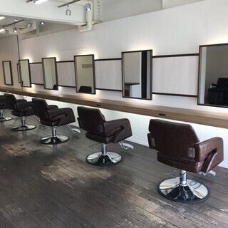 スタイリスト募集 楽しみながら成長できるヘアサロン 豊橋三ノ輪町littlebliss 株ブリス 豊橋の美容師の正社員の求人情報 Little Bliss ジモティー