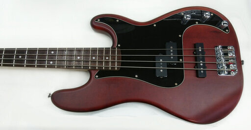 【squier by FENDER】ｴﾚｷﾍﾞｰｽ販売中