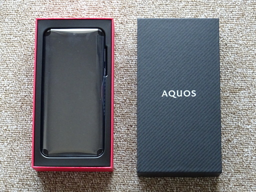 SIMフリー AQUOS zero ゲーミングスマホ