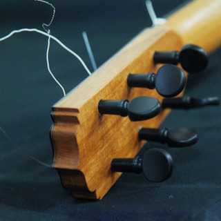 ハンドメイド🇪🇸フラメンコギター💃🏻