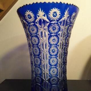 花瓶 ガラス 切子 幅19,5cm  高25,5cm