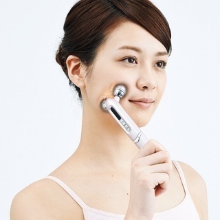 ヤーマン家庭用美顔器「トルネードEMSリフト」 値下げしました。