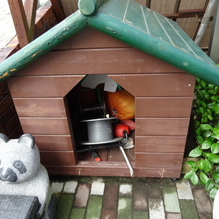 セール ログハウス使用の大型犬の犬小屋 