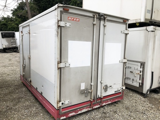 物置　トラックの荷台③