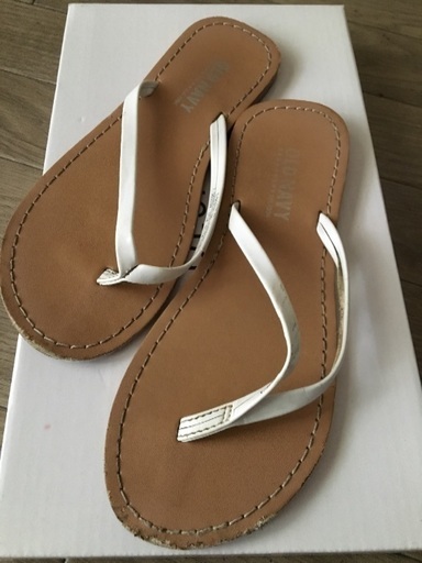 オールドネイビー ヌーディーなサンダル サイズ13 19 あぴ 鵜の木のキッズ用品 子供用シューズ の中古あげます 譲ります ジモティーで不用品の処分