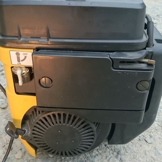 SUZUKI スズキ SV900H 9A 900w 発電機 60hz 実働 キャブ清掃済み