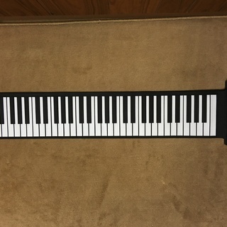【15％値下げ】ソフトキーボード ピアノ (61鍵)