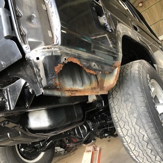 ランクルなどの車の腐食補修・鉄板溶接・塗装修理(旧車・クラシックカ...